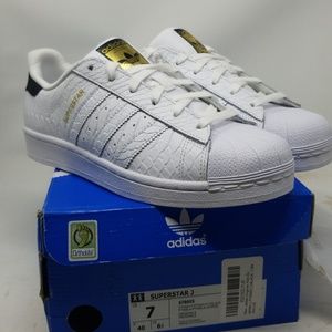 Adidas Superstar J